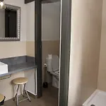 Hostel-albergue Monte Perdido ホステル *
