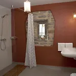 Hostel-albergue Monte Perdido *