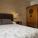 Hostel-albergue Monte Perdido トルラ