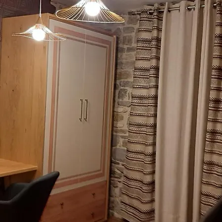 Hostel-albergue Monte Perdido ホステル
