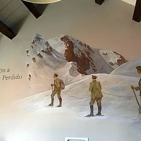Hostel-albergue Monte Perdido Torla