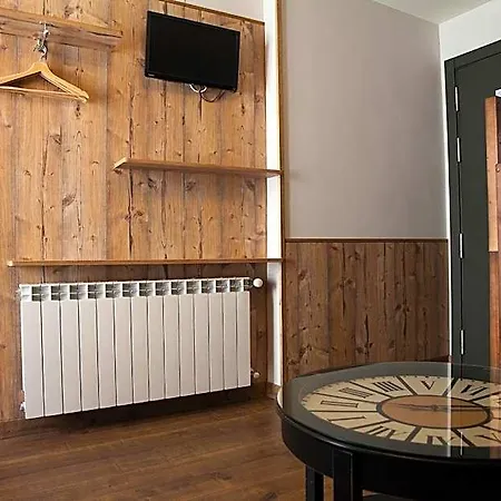 אכסניה Hostel-albergue Monte Perdido