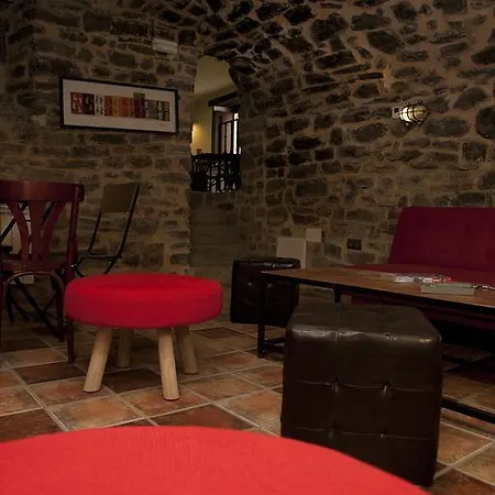 Hostel-albergue Monte Perdido אכסניה *
