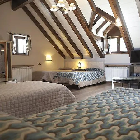 Hostel-albergue Monte Perdido ホステル