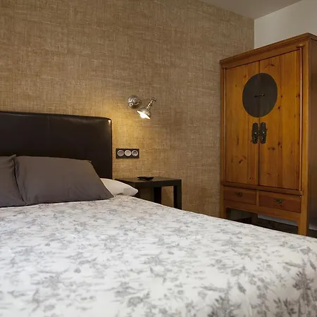 Hostel-albergue Monte Perdido トルラ