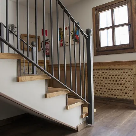 Hostel-albergue Monte Perdido ホステル