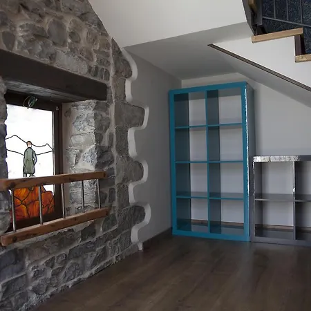 旅馆 Hostel-albergue Monte Perdido *