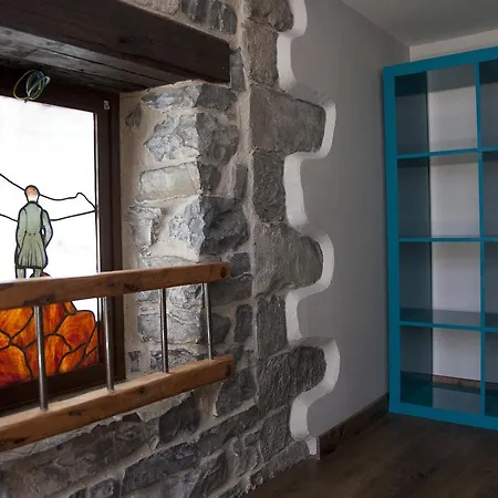 Hostel-albergue Monte Perdido *