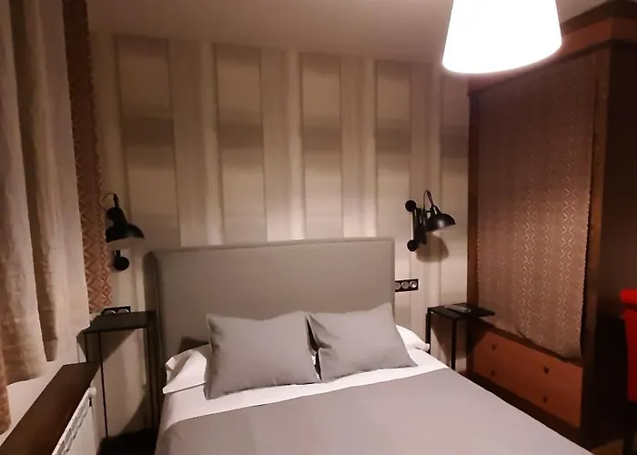 Hostel-albergue Monte Perdido *