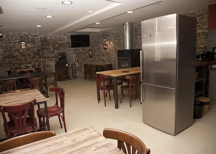 Hostel-albergue Monte Perdido * Torla