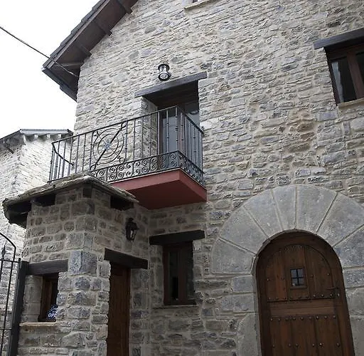 Hostel-albergue Monte Perdido Hostel *