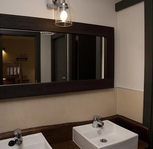 Hostel-albergue Monte Perdido *